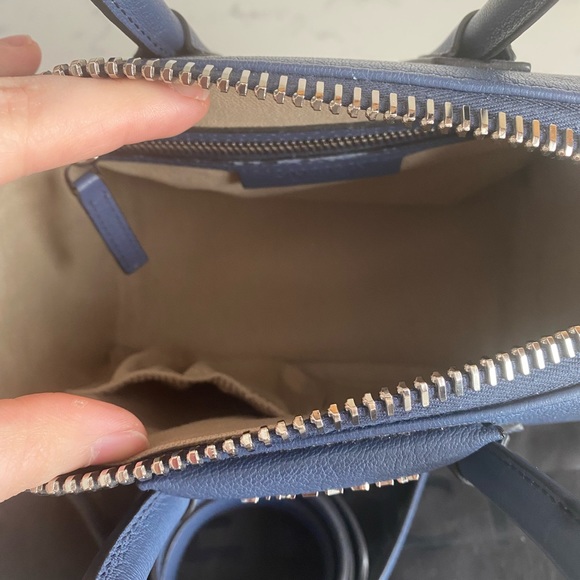 AUTHENTIC GIVENCHY MINI ANTIGONA - Picture 8 of 12